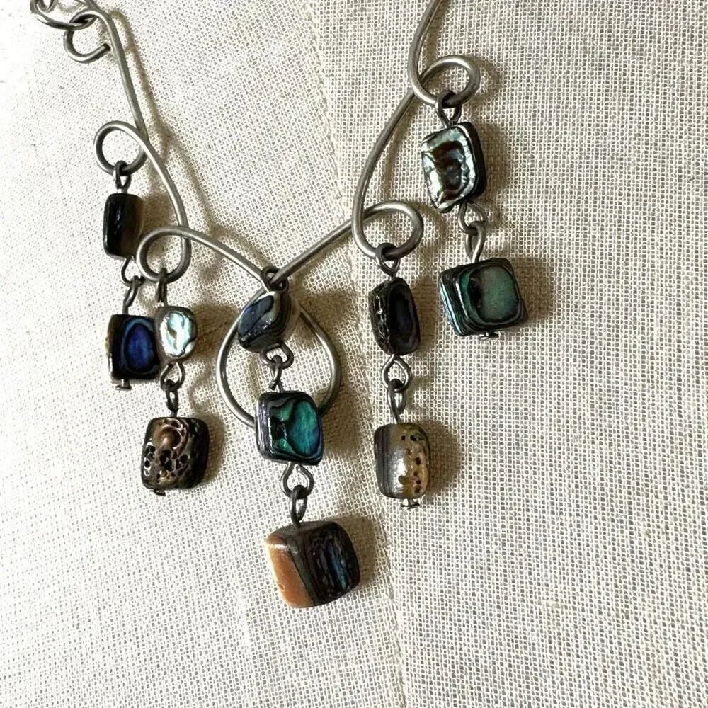 Silver tone abalone wire pendant necklace